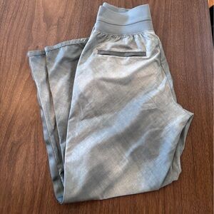 Athleta jogger size 4